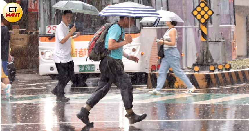 低壓帶持續影響！天氣仍不穩　南部地區慎防局部大雨