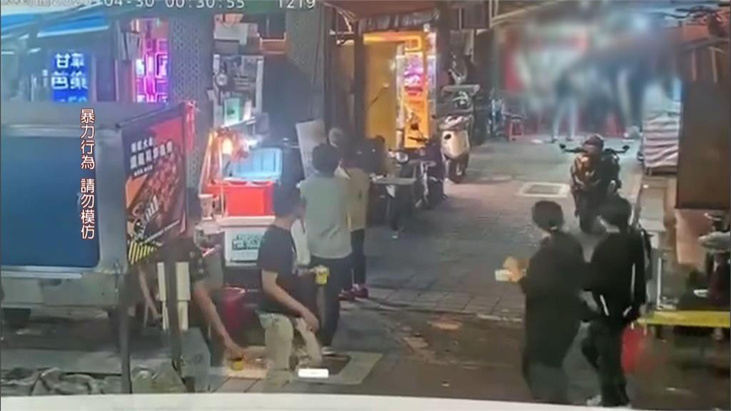 士林夜市牛肉湯攤被砸　「這原因」成導火線！麻將攤率眾砸店
