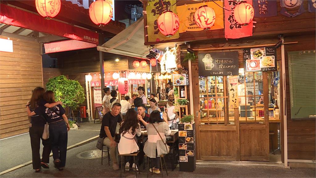 台灣情侶到沖繩自駕撞腳踏車　拘留10天嚇到求救
