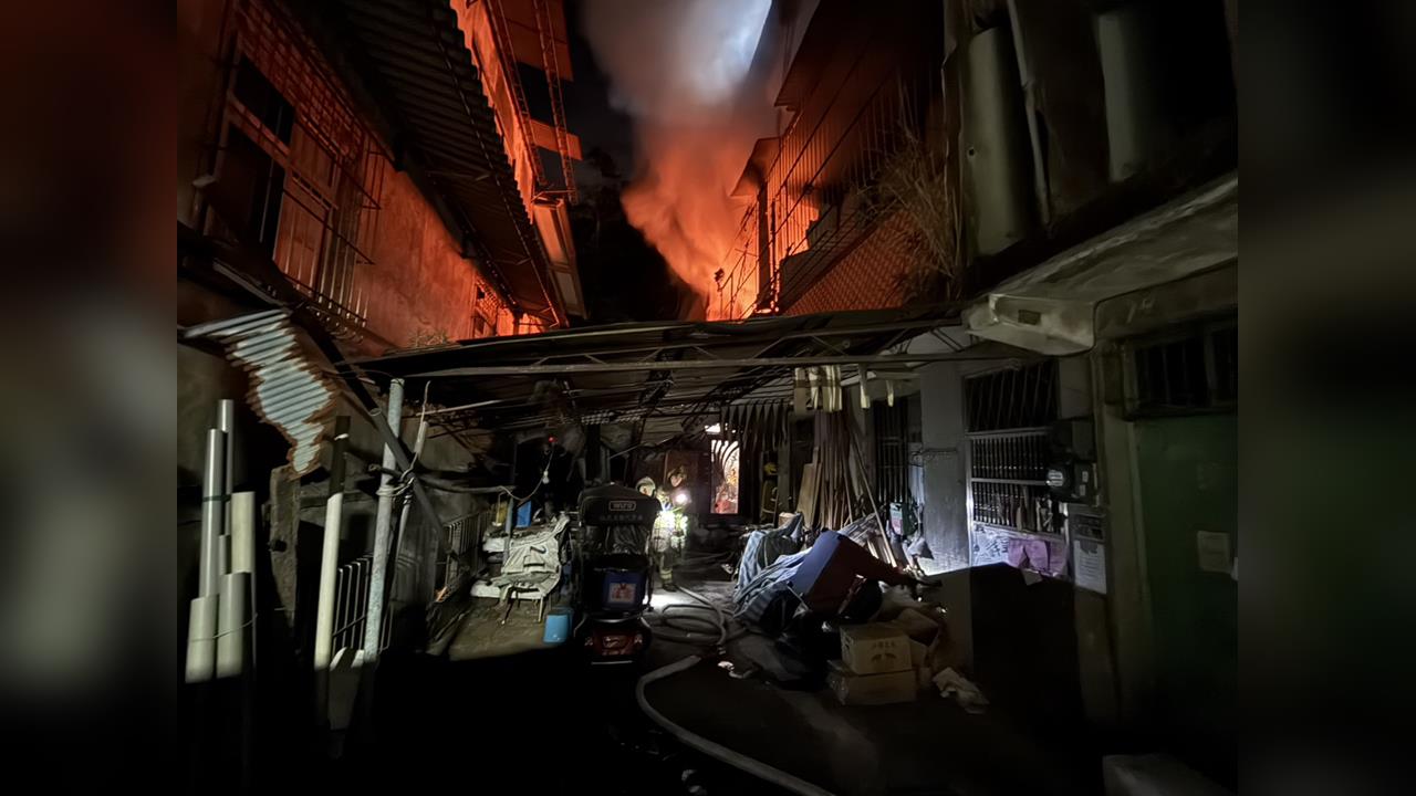 快新聞/基隆七堵民宅凌晨惡火!傳2流浪漢居住 最新傷亡情況曝光