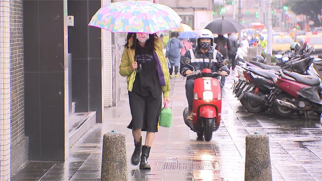 LIVE／清明連假首日「中部以北防大雨」！　氣象局說明最新<em>天氣預報</em>