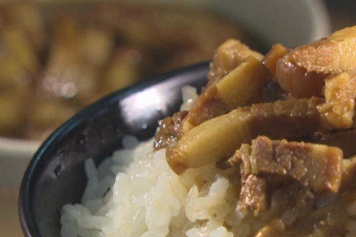 卅年老店滷肉飯 混合兩種肉肥美不膩