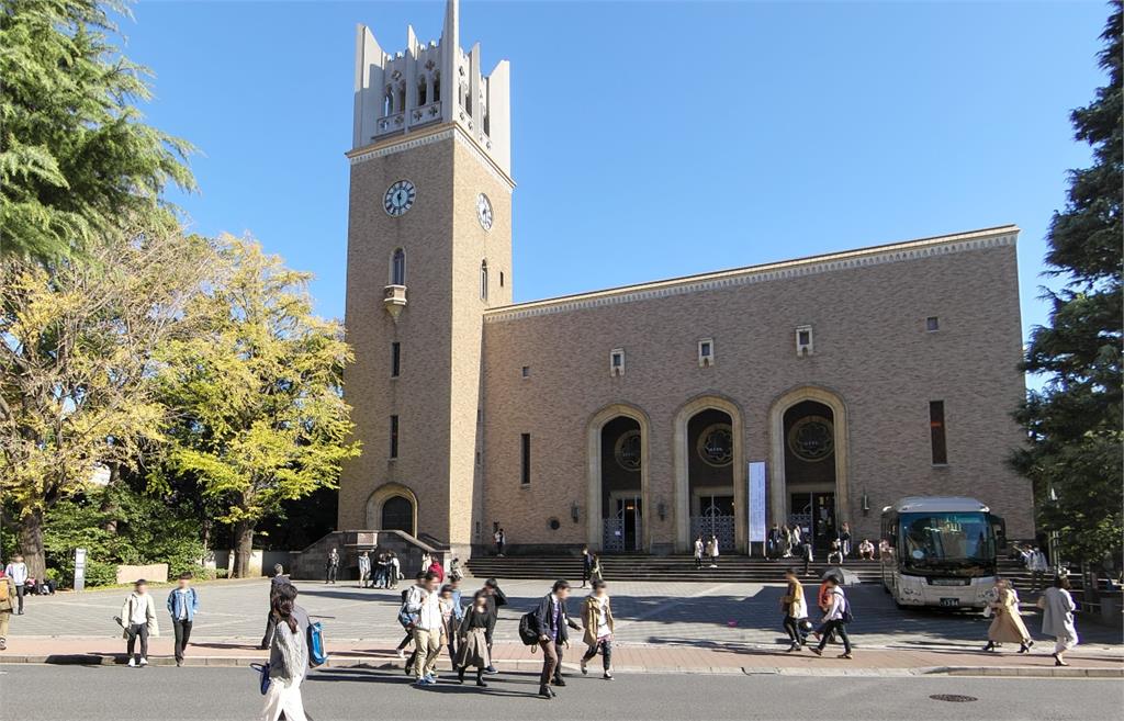 美中日韓14所知名大學論文　秘密嵌入指令讓AI給高評價