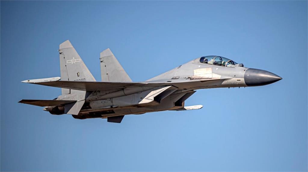 賴清德出訪友邦前夕　中共解放軍不僅圍台、空飄氣球直接侵我領空