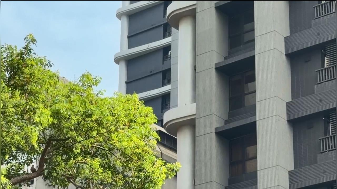 電梯見情侶吵架「多看一眼」　成大學生租屋處門口遭毆