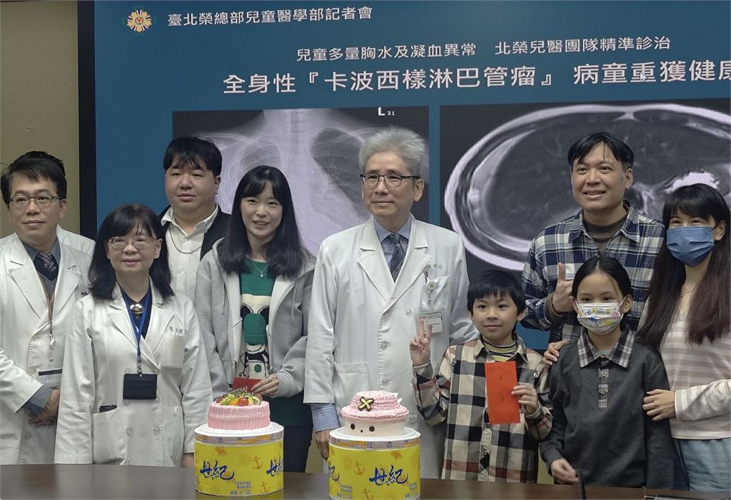 在媽媽肚裡就「肋膜積液」 童罹全球極罕見KLA!北榮成功診治