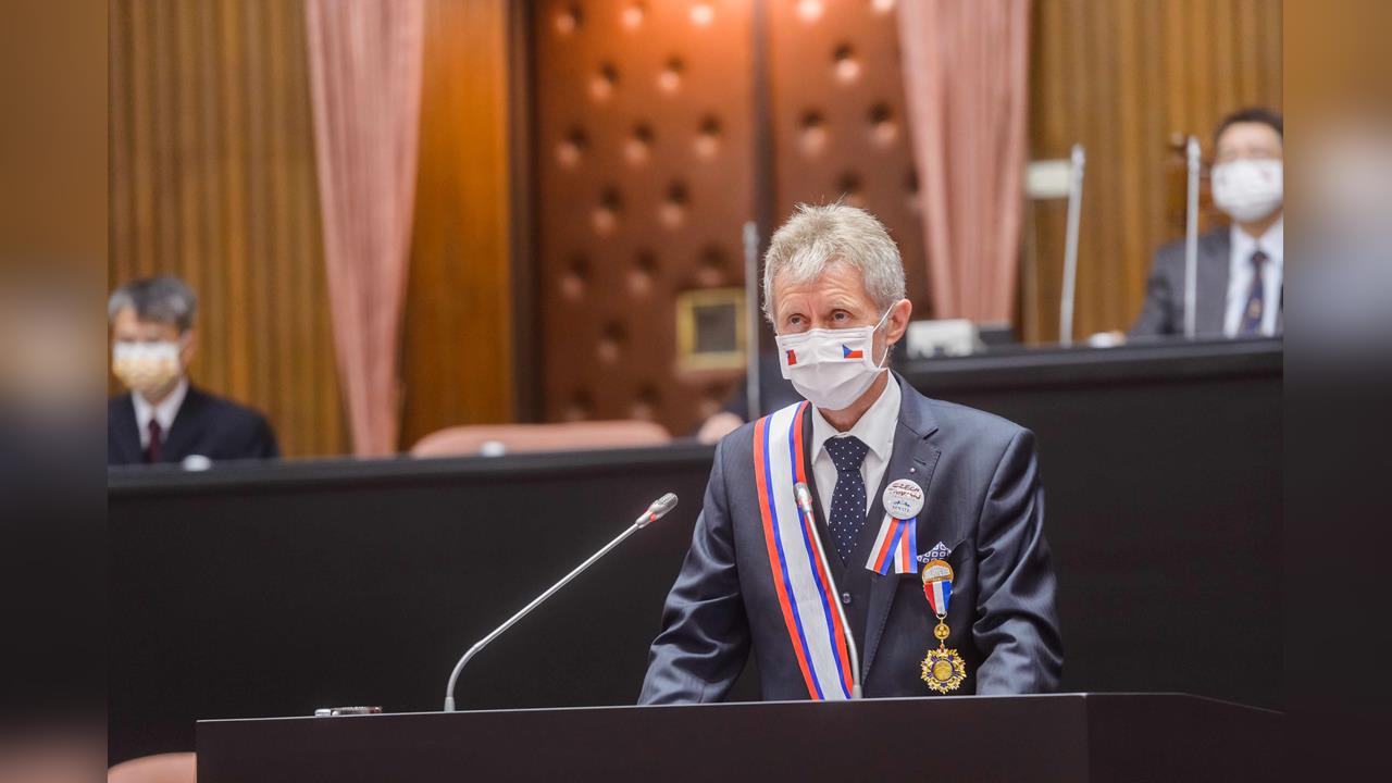 快新聞/玻璃心又碎!捷克議長率團二度訪台 中方跳腳急批:違反一中原則