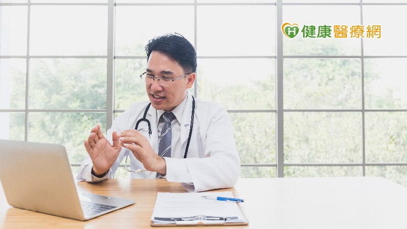 疫情期間不敢出門看診　健保署推診所視訊診療
