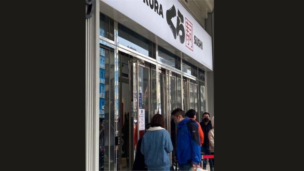 他拍片曝「藏壽司丟1物可抽扭蛋」遭炎上！員工怒揭後果、公司回應了