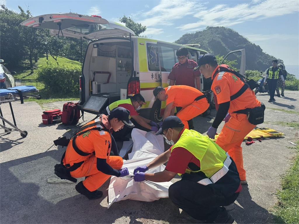 快新聞／怕！宜蘭南方澳驚見半裸男屍　身分死因仍待釐清