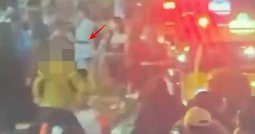不爽被潑水!醉男怒砸酒瓶籃狂飆情緒 信義區凌晨上演失控鬧劇