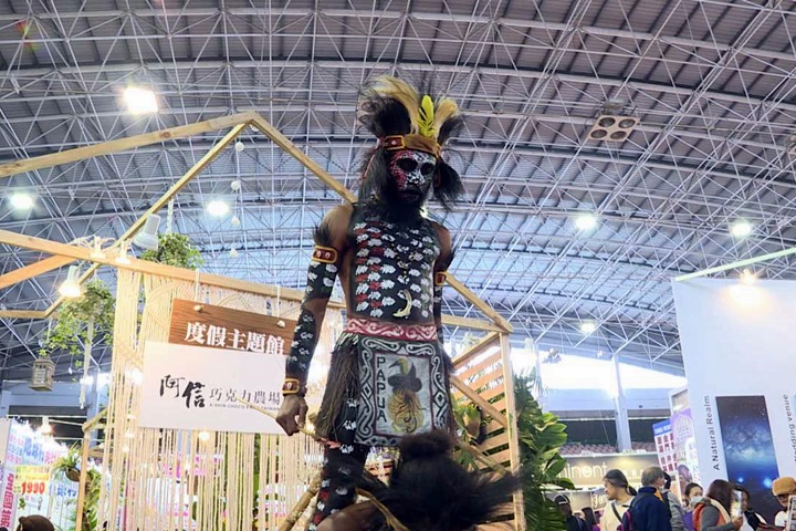 食人族戰士現身旅展！情境風刺激旅遊神經