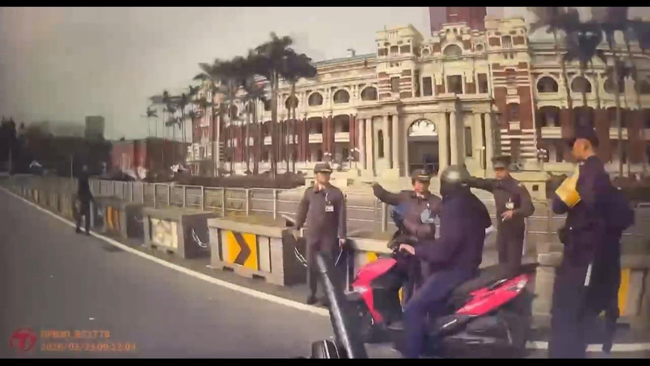 男騎士硬闖總統府　嚷嚷要進去找包拯、坐龍椅去紫禁城