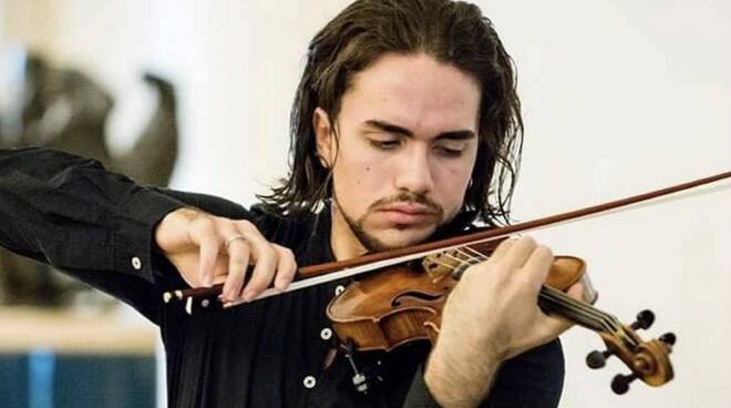 義大利小提琴家Giuseppe Gibboni拿下帕格尼尼國際大賽首獎
