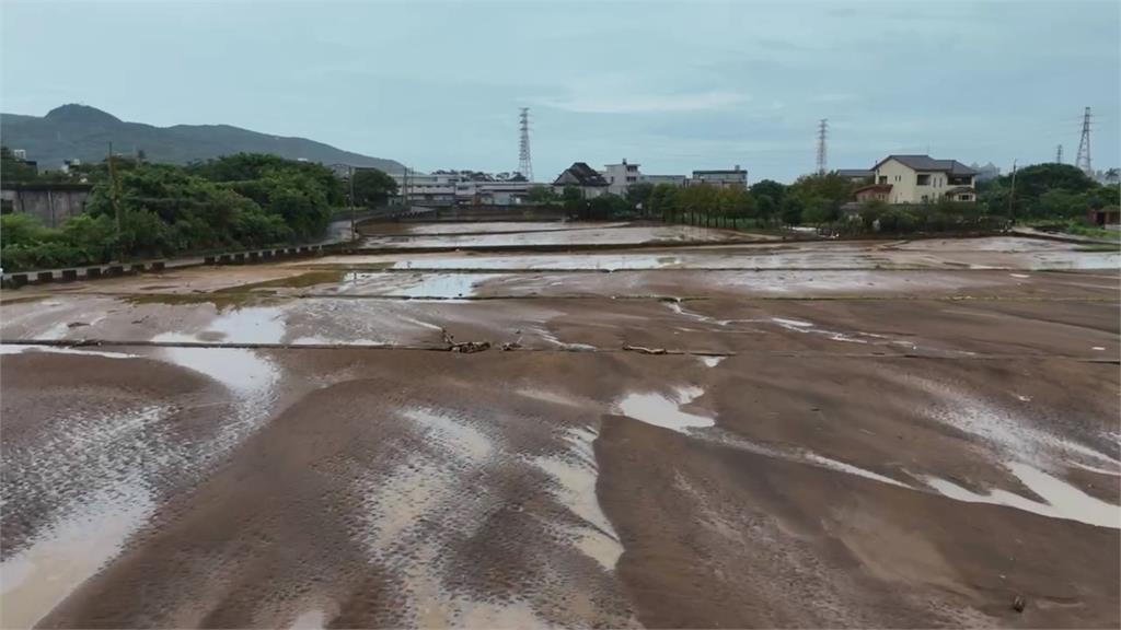 北海岸又傳災情！土石流沖進農田　農民憂明年稻米產量受影響