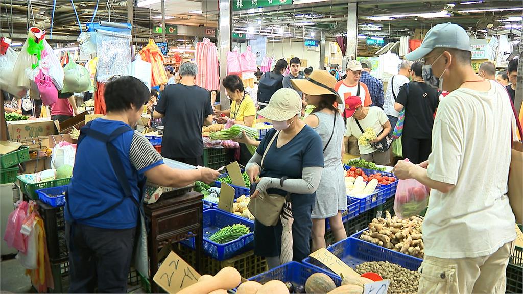 颱風逼近湧「搶菜潮」！　葉菜貴一倍.高麗菜漲5~10元
