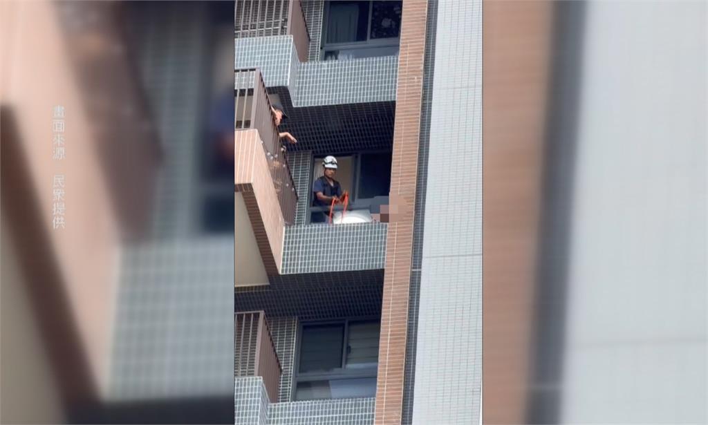 高雄男持刀砍傷前妻！一度坐13樓陽台外與警對峙