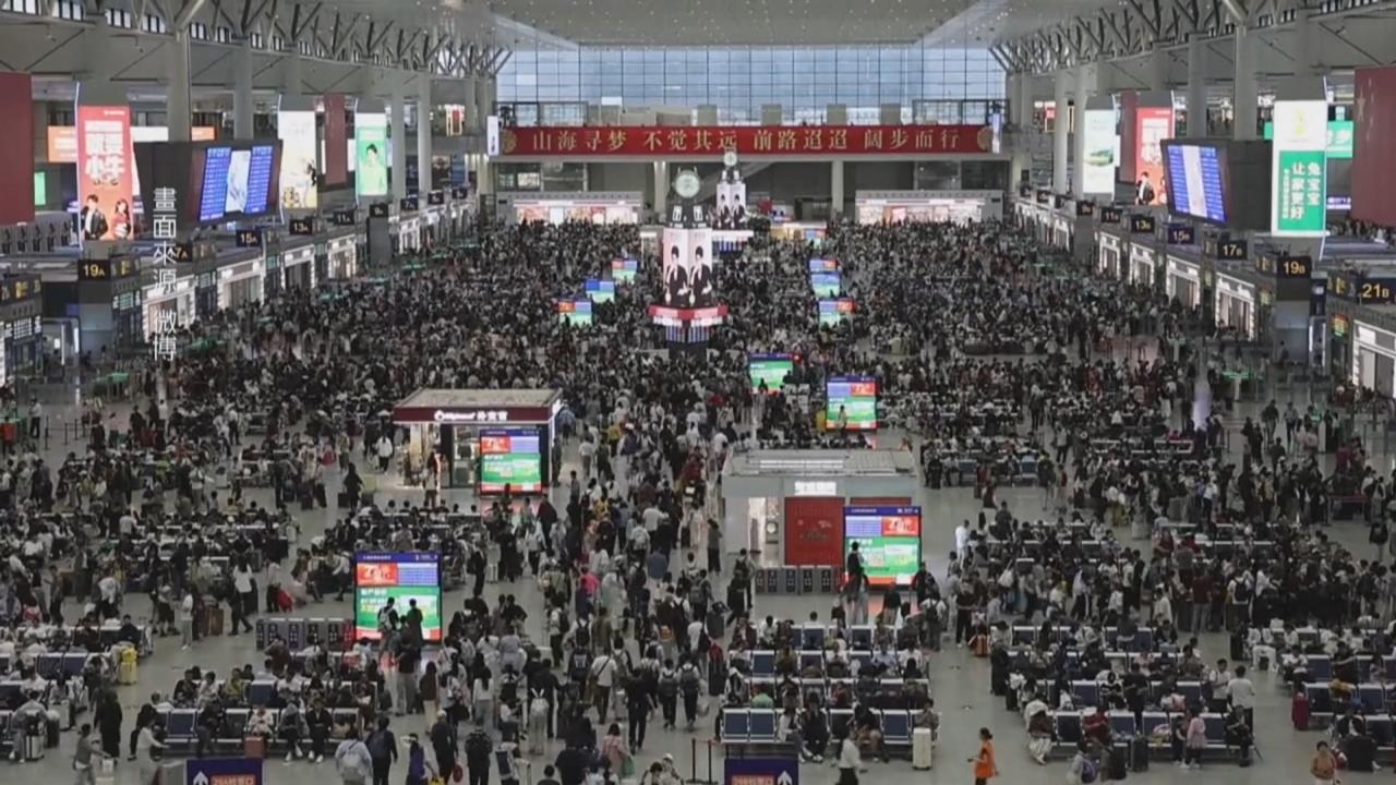 中國十一連假「地獄塞車潮」　網友：1小時僅開出500公尺