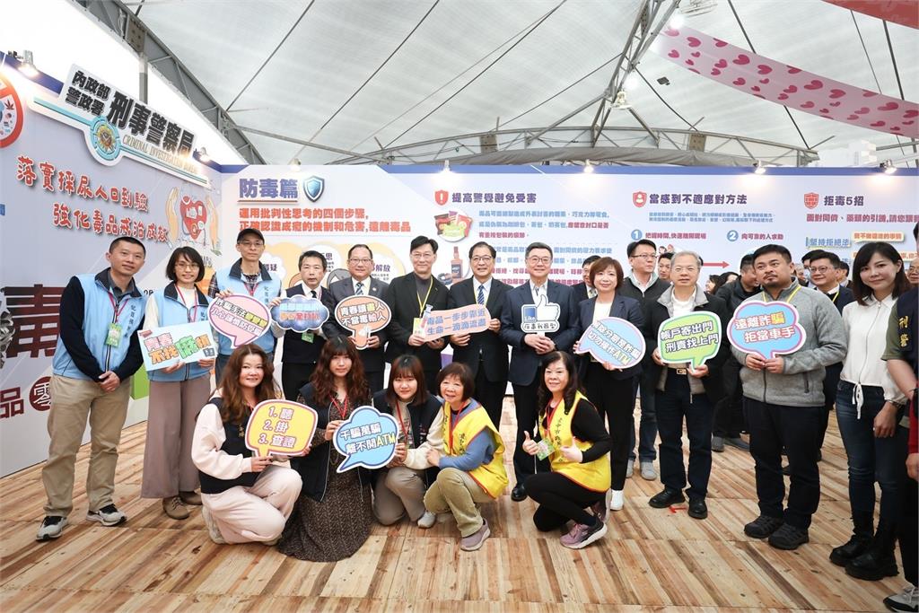 卓揆出席更生保護成果展　盼發揮愛的力量 共同防範青少年吸毒和犯罪情事