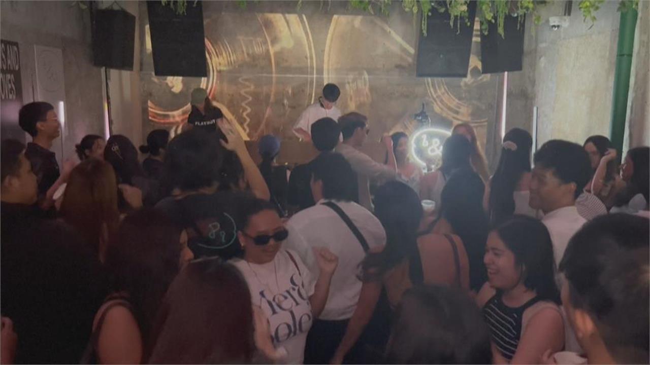 正妹脫上衣「大麻糬外露」嗨整晚！中壢夜店急公告「上空事件勿傳」遭全網吐槽