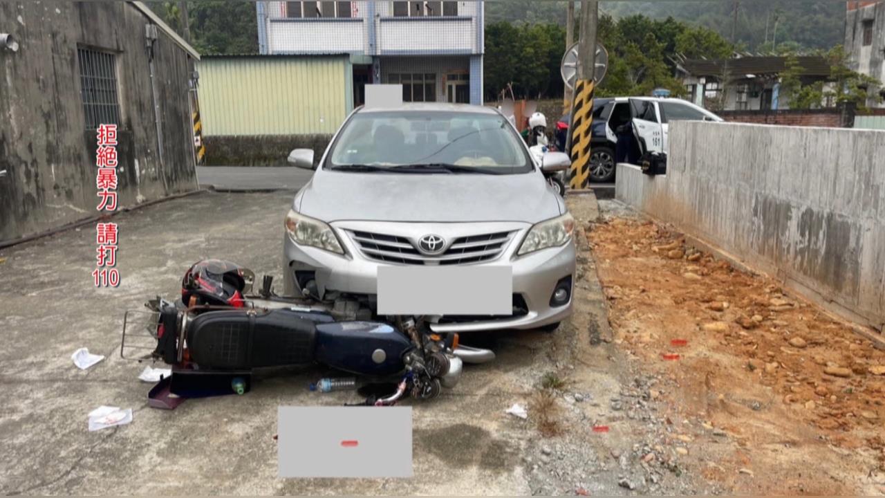 只因檢舉吵鬧就下手行凶！　南投男遭鄰居駕車衝撞持刀猛刺身亡
