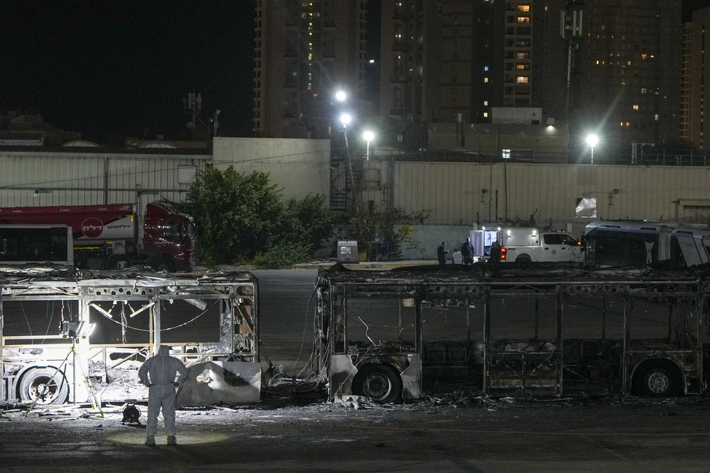 以色列中部3輛巴士爆炸無人傷亡　警方懷疑恐攻