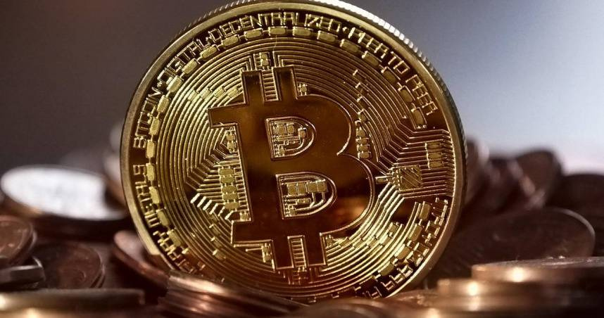 「黑色星期五」比特幣暴跌！幣圈大佬疑賠到脫褲　離奇陳屍藍寶堅尼