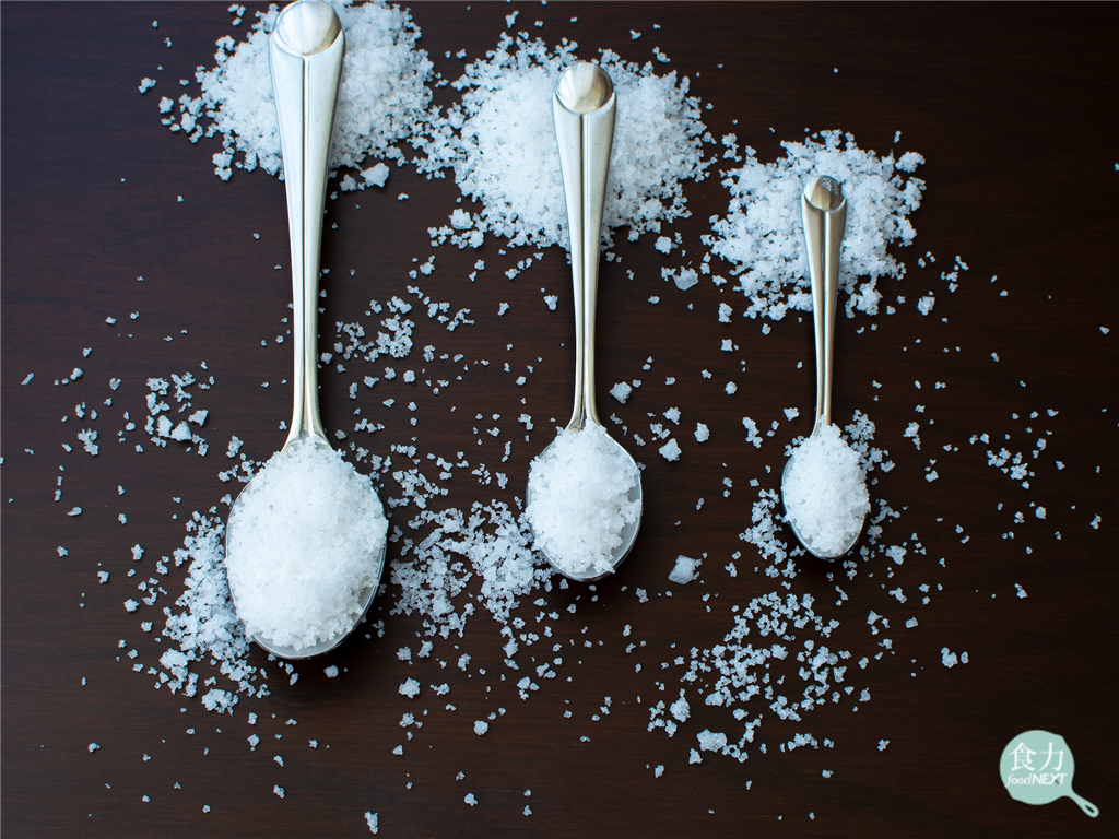 WHO警告全球鹽攝取超標兩倍 食品業掀起減鈉創新浪潮