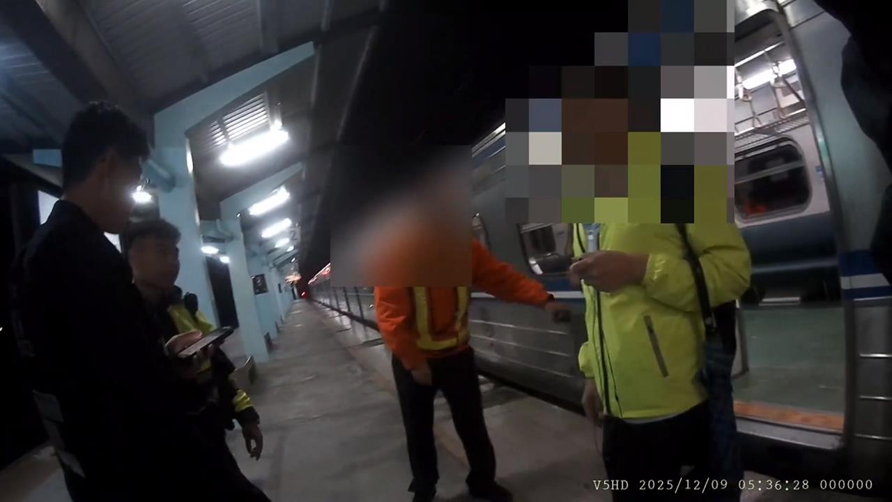 搭霸王車?旅客進站未刷卡 台鐵站務員制止險遭毆