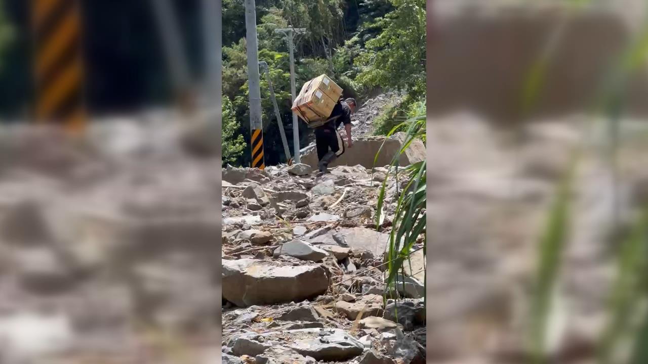 苗301農路坍方！陡峭山壁闢步道　「簡易流籠」運送物資