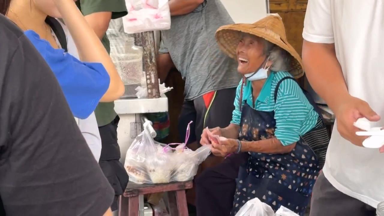 胃出血才住院一週！　　嘉義86歲粉圓阿嬤急復工扛家計