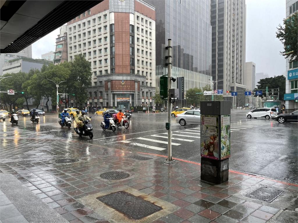 快新聞／東北季風發威！雨彈襲4縣市　豪雨炸宜蘭縣