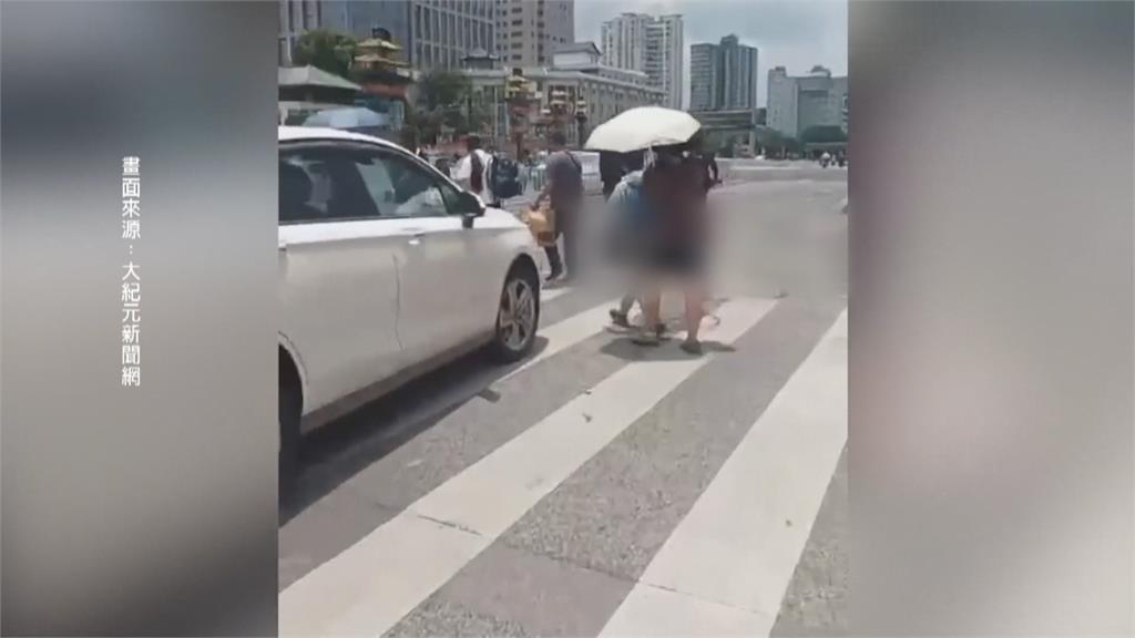 無差別攻擊？中國昆明休旅車沿路撞　官方稱2死9傷