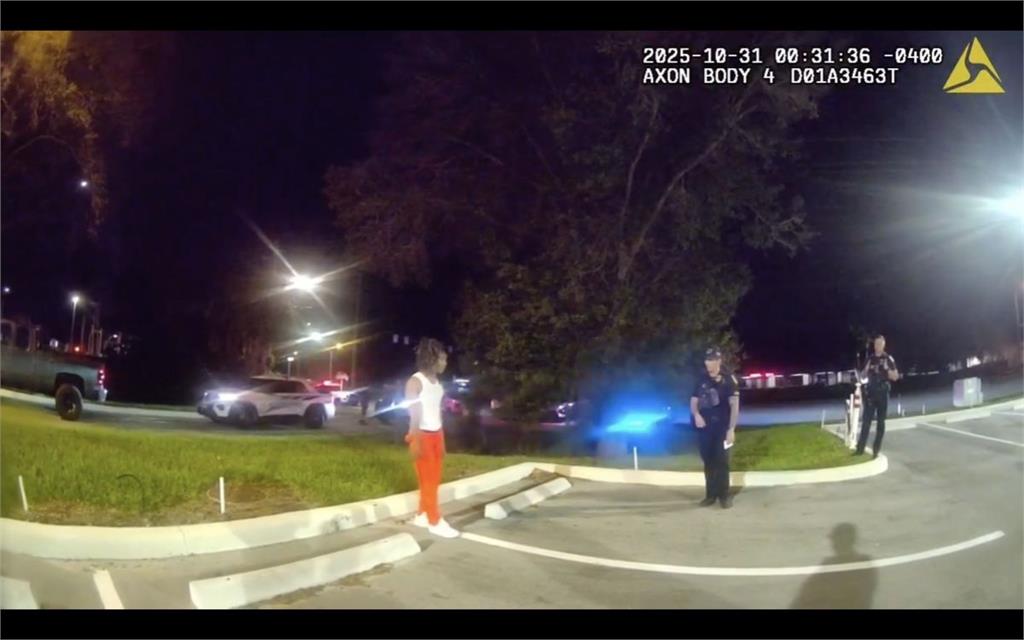 萬聖節沉浸式Cosplay!美少年穿囚服酒駕遭逮 衣寫「已關起來」成真