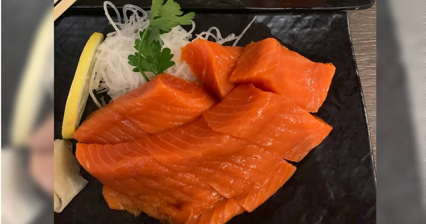 吃掉生魚片的白蘿蔔絲「很窮酸」？日網掀起論戰　白蘿蔔絲功能曝光