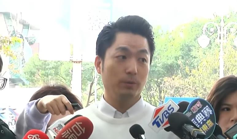 快新聞／糗！迎外賓寫錯字「蛇」變「虫宅」　蔣萬安自嘲：回家好好罰寫