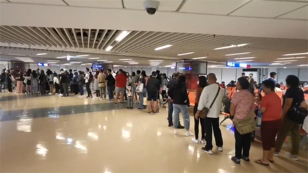 亞航桃園飛吉隆坡航班故障　旅客被請下機、補償餐券及抵用券