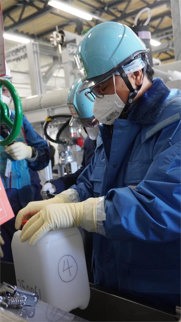 日本福島核廢水排入海 開放國際專家進入設施採集檢測