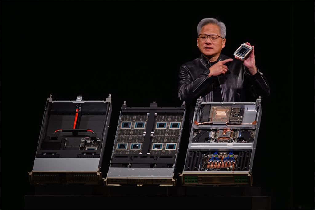北京批准中企採購H200晶片　黃仁勳證實輝達正重啟產線