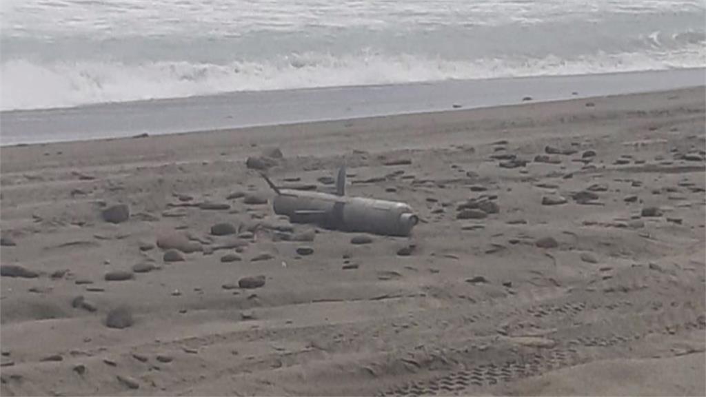 整顆拖式飛彈沖上岸　港仔居民嚇壞報警