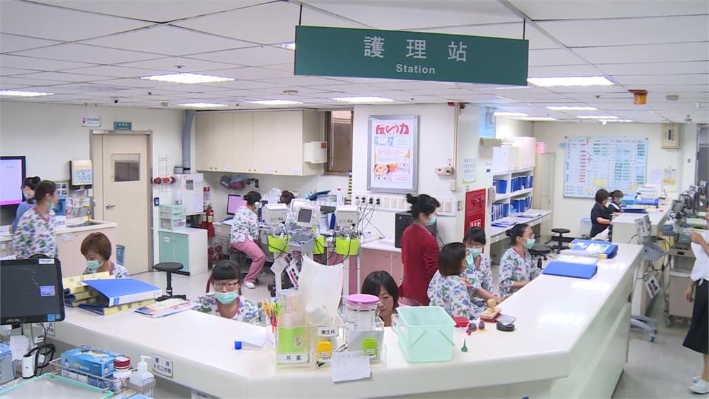 快新聞／專責病房護病比放寬引反彈　陳時中下午將與護理師公會開會溝通