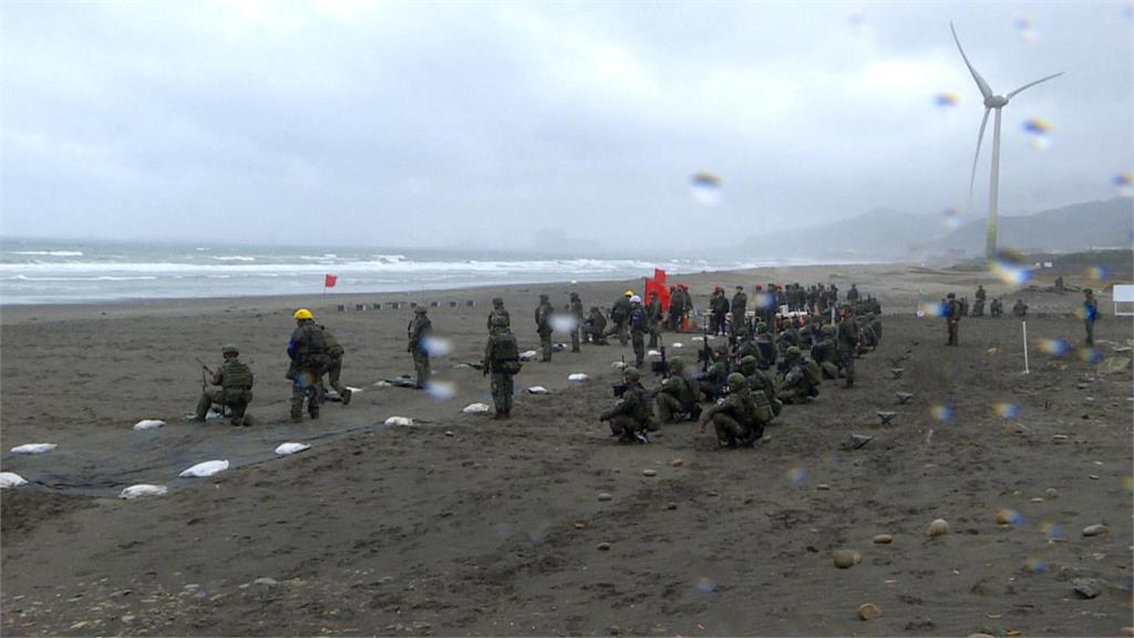 落實「灘岸殲敵」！　陸軍109旅中福海灘實彈射擊