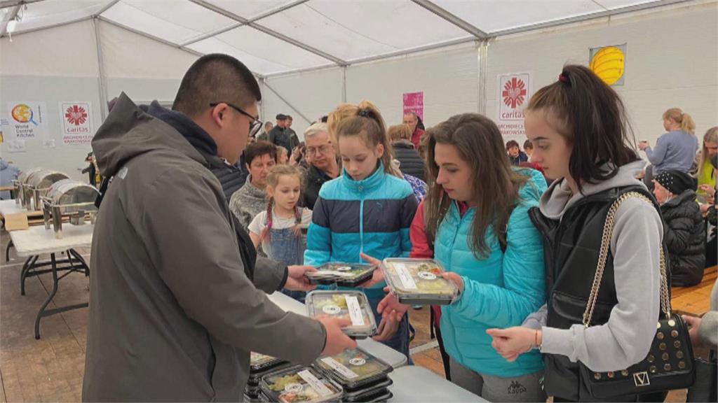 旅波蘭台廚師供難民便當　募醫療用品送烏前線