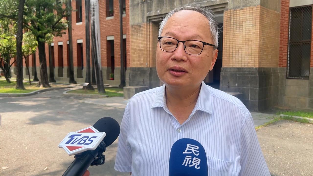 雄中校長分享入北朝鮮參賽經歷 自爆「偷拍空服員」惹議