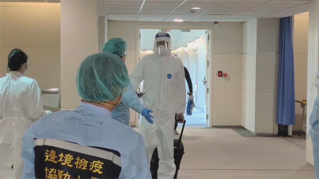 快新聞／台灣疫情為何爆發？彭博社分析：機組人員、老人恐為破口主因