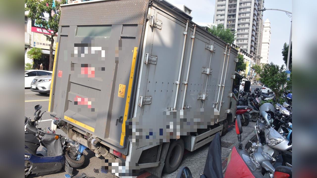 快新聞/痛心!高雄警「偵辦刑案途中」車禍身亡 原因竟是...