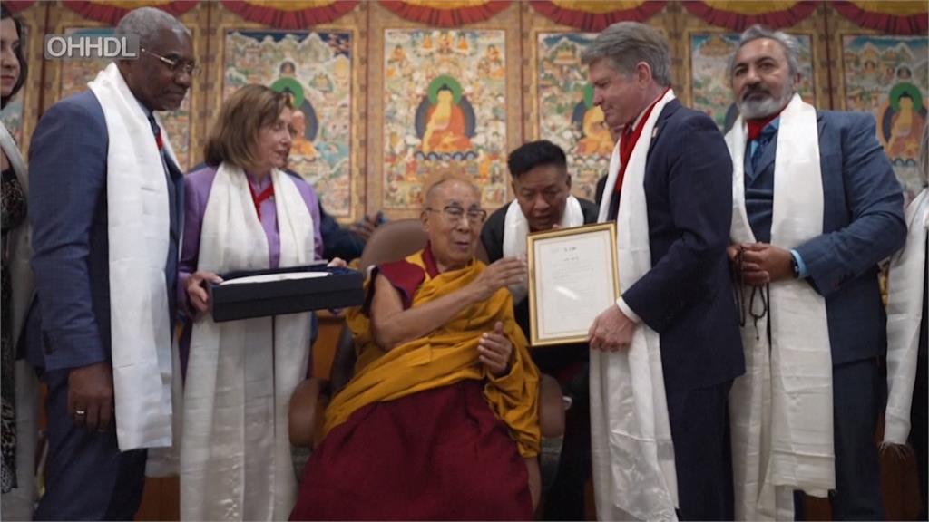 達賴喇嘛赴美國治療膝蓋　是否會見拜登受矚目