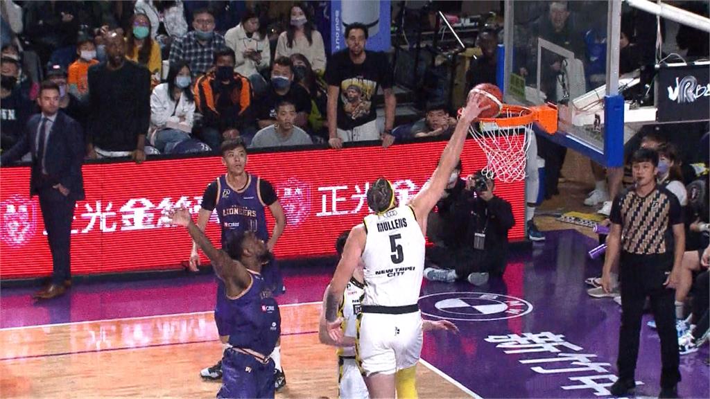 穆倫斯44分24籃板創生涯新高　國王擊敗攻城獅2連勝穩坐龍頭寶座