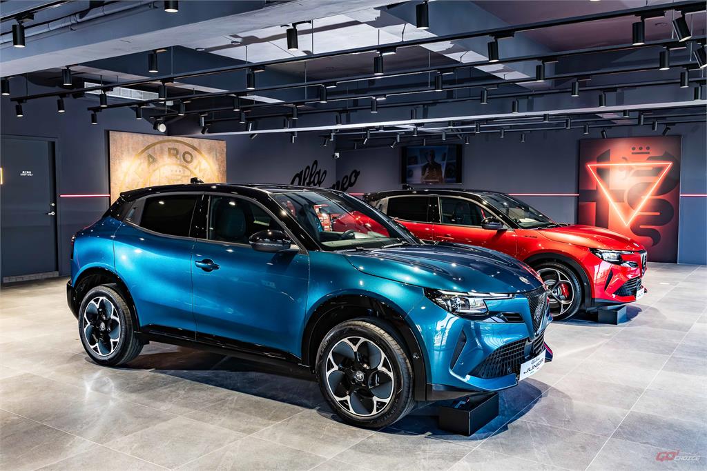 同級唯一 5＋2 休旅？義式豪華 SUV 襲來！Stellantis 2026 台北車展展出名單！