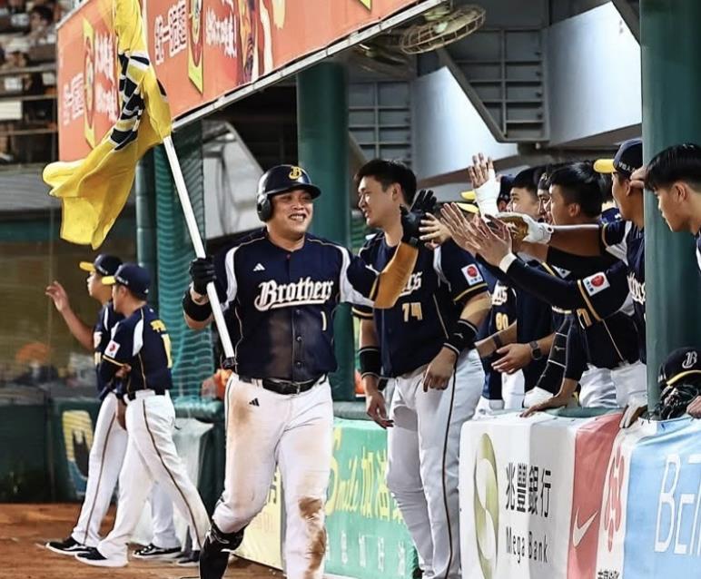 快新聞／1.3億10年大約加盟味全龍　中信兄弟陳子豪感性發聲了